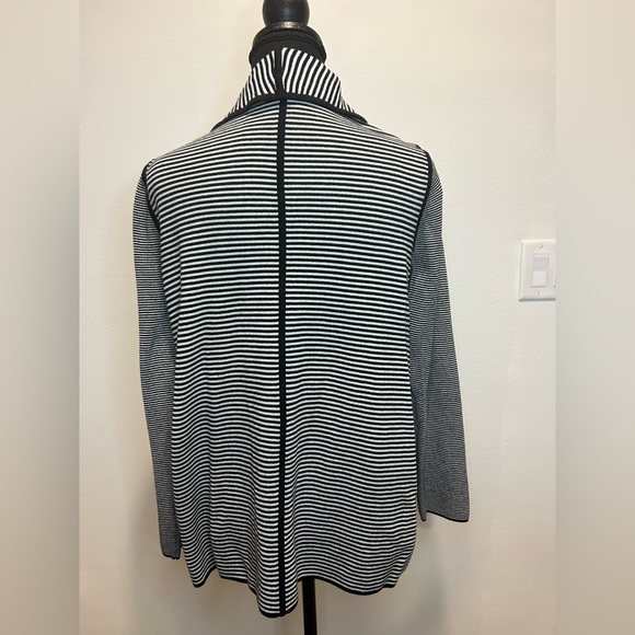 Talbots Large cardigan - Picture 2 of 6